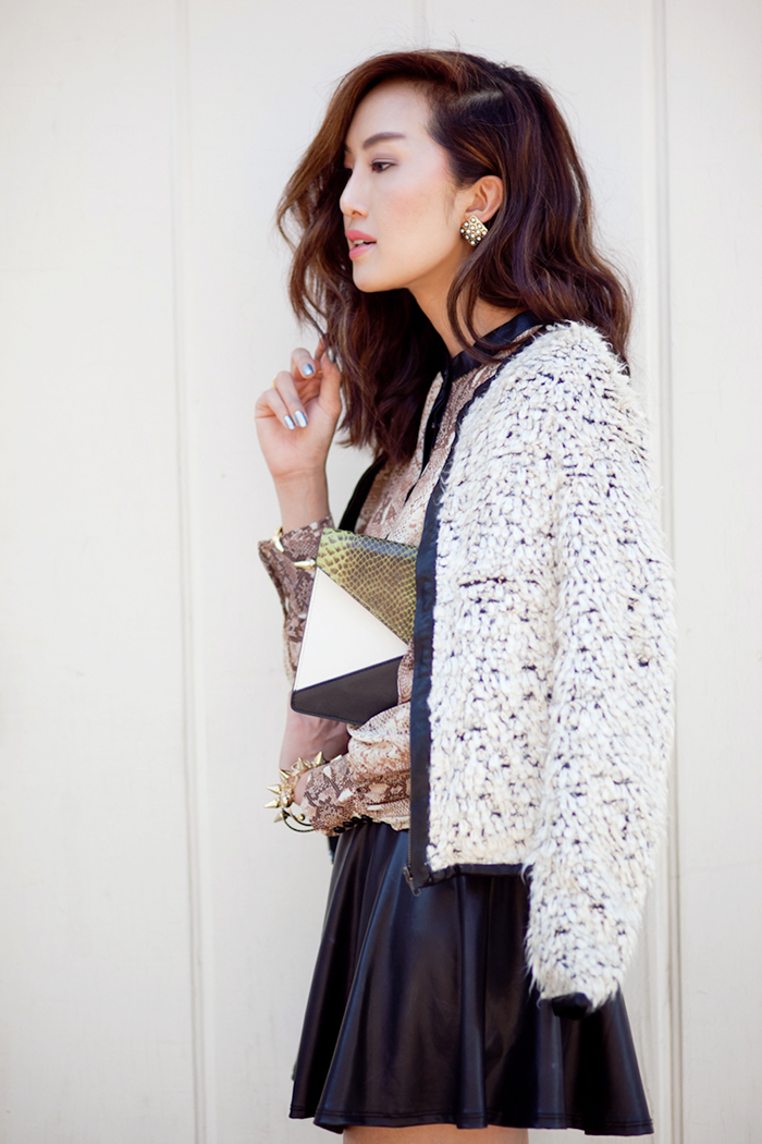 Celine_Diamond_clutch_python_Olive_3