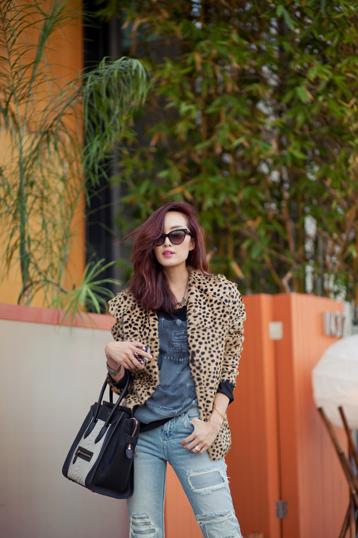 Satine_Boutique_Venice_Beach_Ksubi_jeans_Celine_Python_Luggage_Tote_chriselle_lim_5