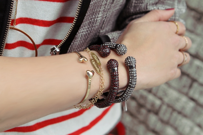 Joie_Striped_sweater_Snake_skin_jeans_Zara_Coach_6