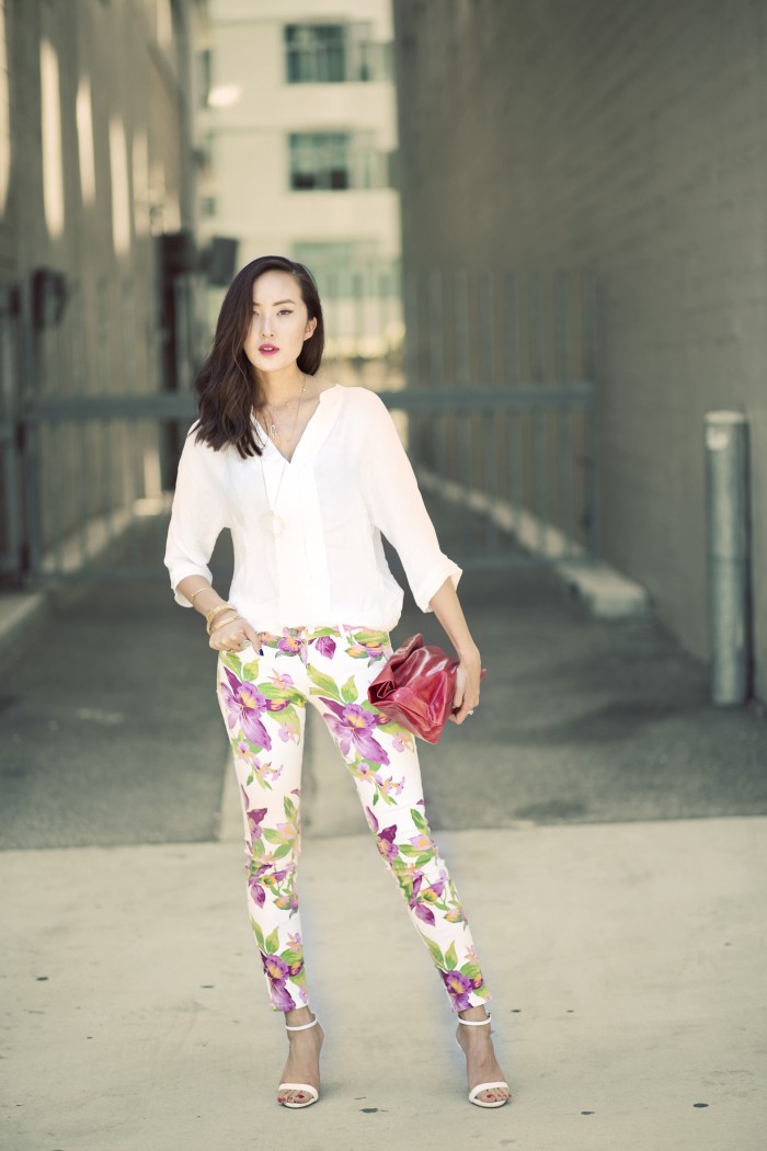 Guess_floral_print_jeans_Joie_blouse_Marie_turnor_lunch_clutch_chriselle_Lim