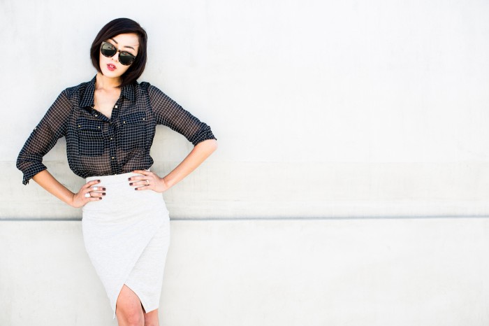 Chriselle_Lim_asos_pencil_skirt_sweat_gianvito_rossi_metallic_pump_celine_trapeze_1