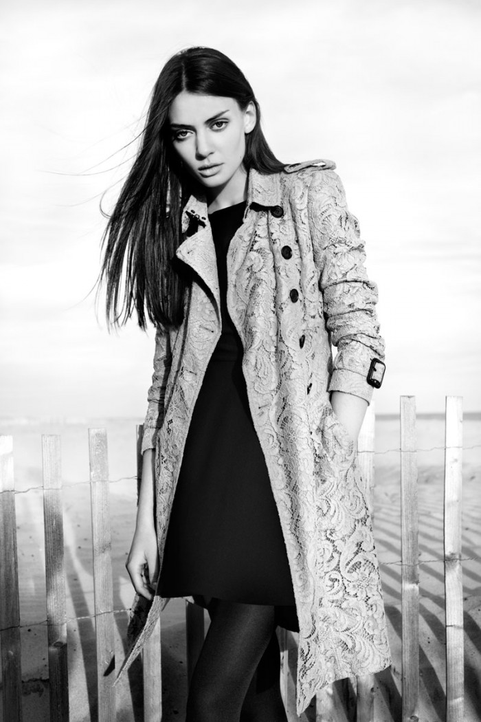 800x1200xburberry-paula3.jpg.pagespeed.ic.V28S-8unBx