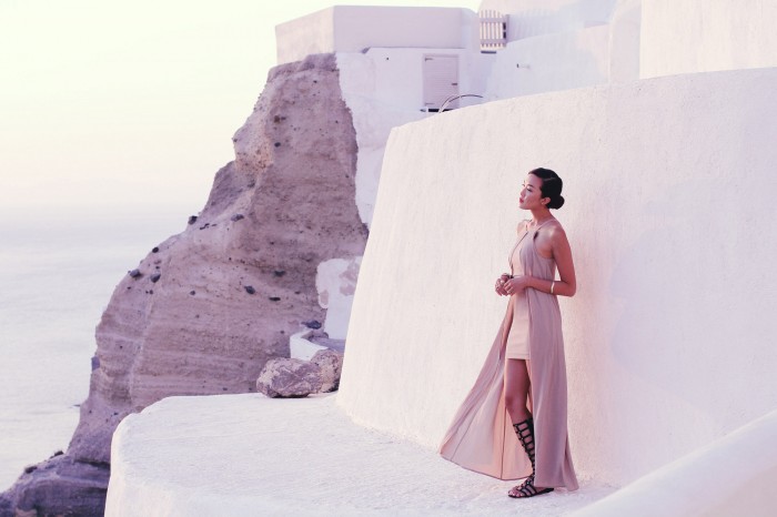 Chriselle_Lim_santorini_Petit_Palace_Greece_aqaq_grecian_dress_5-700x466