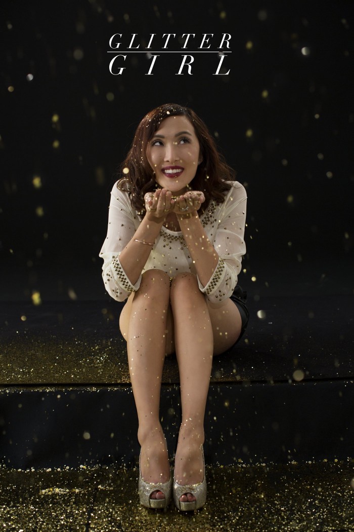 Cover_Sitting Glitter Pump 9W Dec 2013_2