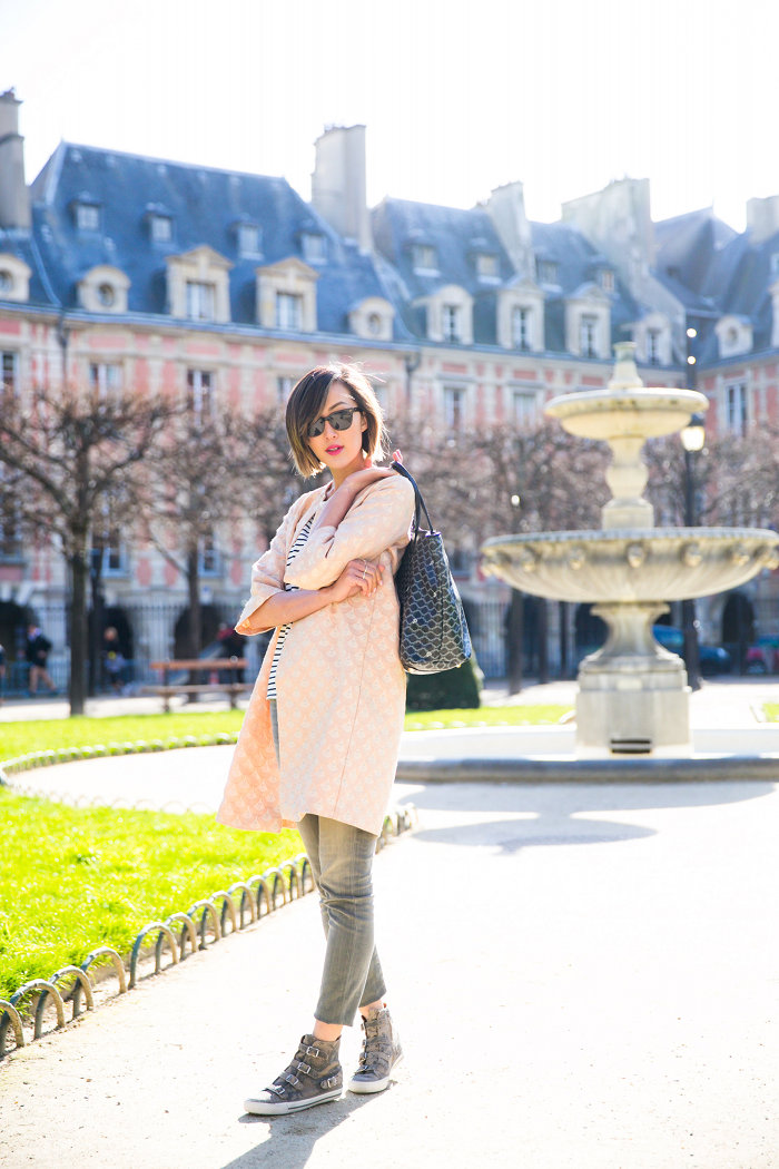 v73_miami_bag_CHriselle_Lim_paris_fashion_week_ash_wroldwide_sneakers_vivian_chan_coat_8