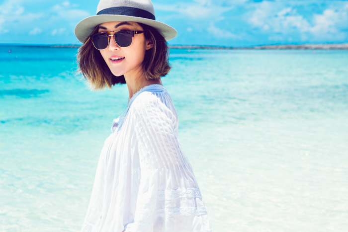 bahamas_chriselle_lim_tularosa_blouse_one_teaspoon_denim_shorts (5 of 14)