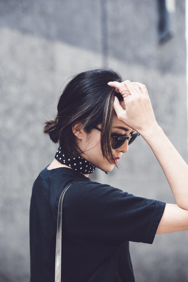 chriselle_lim_black_polka_dotted_scarf_denim_skirt-3-2