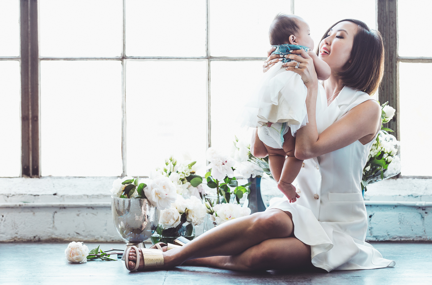 chriselle_lim_things_they_dont_tell_you_about_pregnancy_cover
